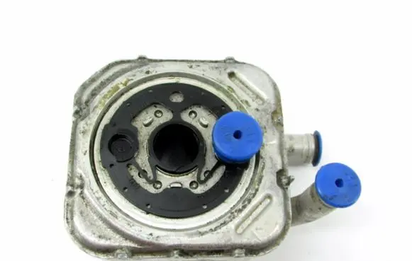 Audi A6 Allroad C5 Oil filter mounting bracket