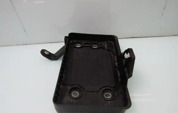Nissan Qashqai J12 Battery box tray 
