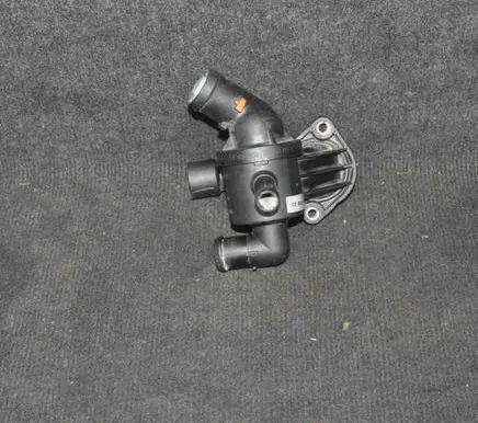 Audi A3 S3 8V Thermostat 03L121111S