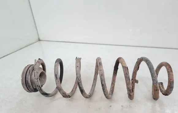 Volkswagen Polo Rear coil spring