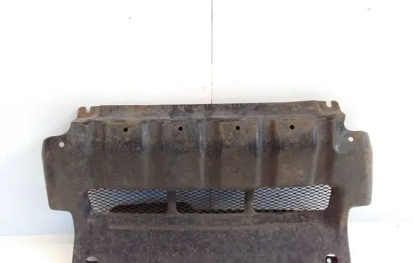 Mitsubishi Pajero Engine splash shield/under tray