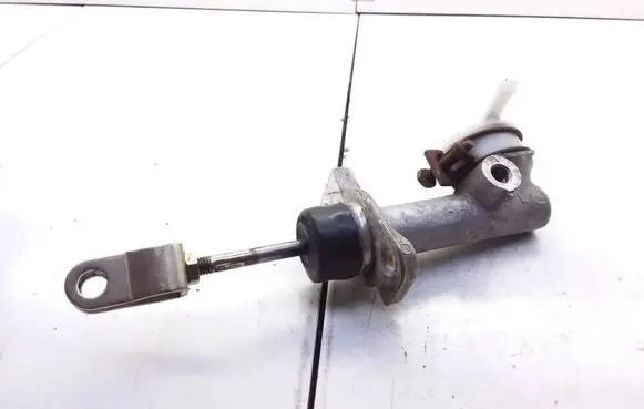 Volvo S40, V40 Clutch master cylinder 