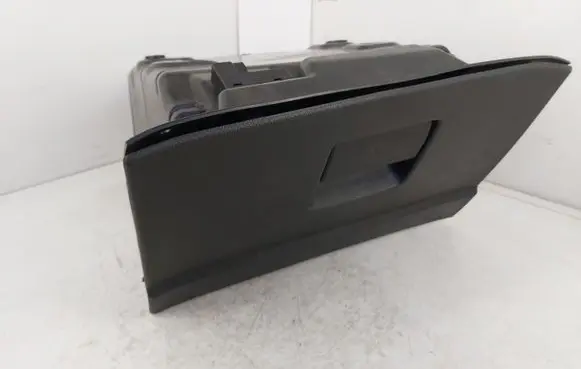 Ford Mondeo MK IV Glove box 7S71A06010