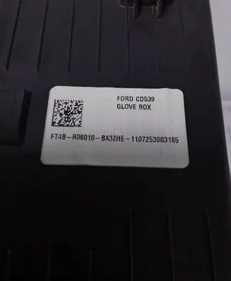 Ford Edge II Glove box set FT4BR06010BA FT4BR06010 F0R0C0539