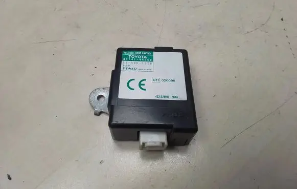 Toyota Avensis Verso Door control unit/module 8974144060 1513007220