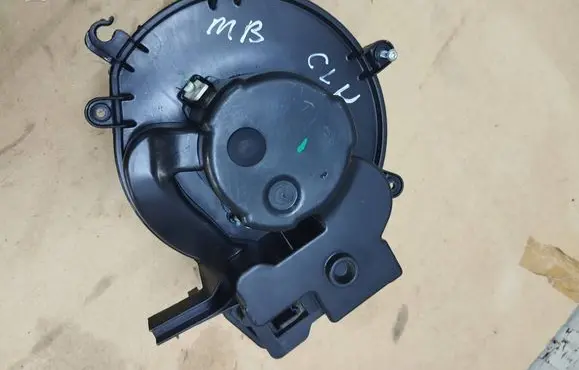 Mercedes-Benz CLK A209 C209 Heater fan/blower