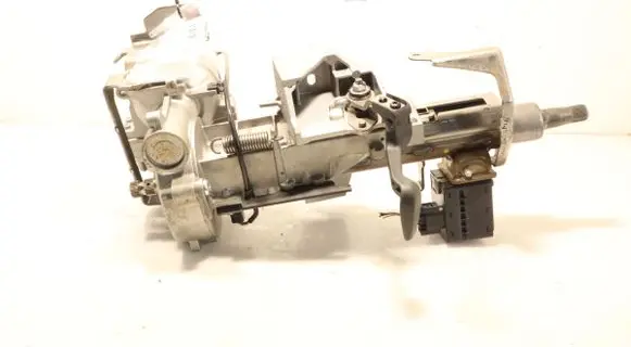 Renault Clio IV Power steering pump Q003TA1078ZE
