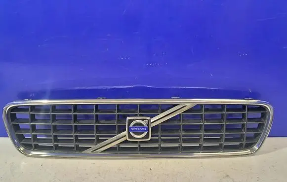 Volvo S40 Front bumper upper radiator grill 8620116