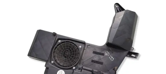 Audi A4 S4 B7 8E 8H Subwoofer speaker 8E9035382