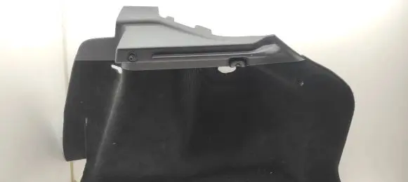 Trunk/boot lower side trim panel