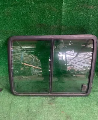Fiat Doblo Sliding door window/glass 