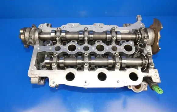 Jaguar XJ X351 Engine head 9X2Q6C064CA 6C064CA