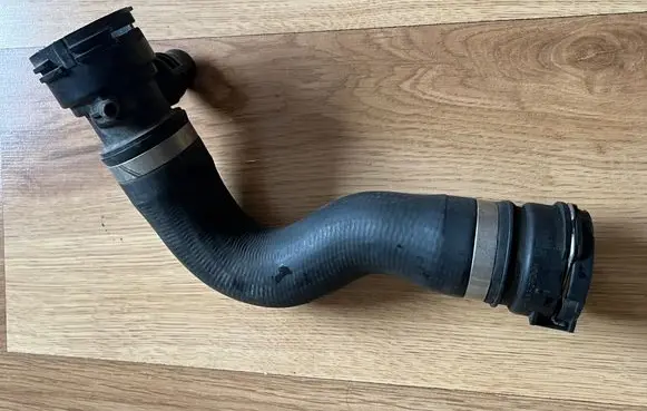 BMW 3 E92 E93 Engine coolant pipe/hose 7540127 17127540127