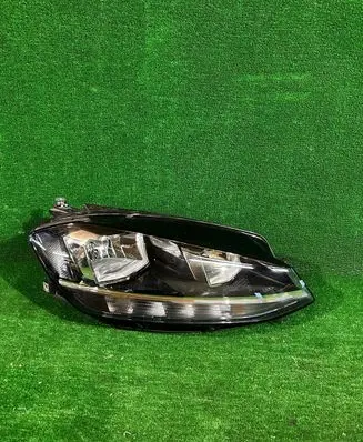 Volkswagen Golf VII Headlight/headlamp 5G1941006D 1EB01306602