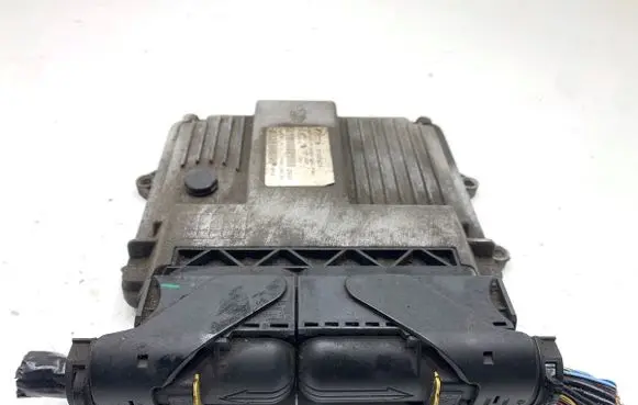Fiat Grande Punto Engine control unit/module ECU 51825024