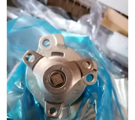 Nissan X-Trail T32 Water pump 2101000Q2G