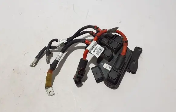 Mercedes-Benz AMG GT 4 x290 w290 Positive cable (battery) A2135401418