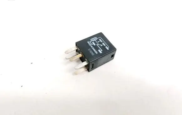 Chrysler 300 - 300C Other relay 05269988AA 21911C