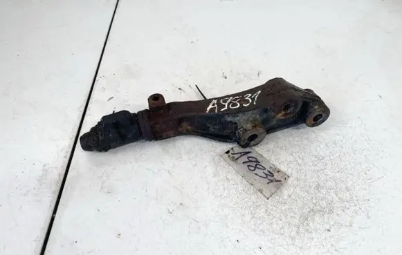 Honda CR-V Engine mounting bracket