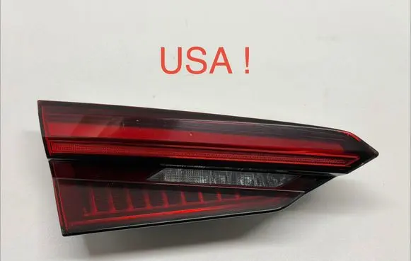 Audi A5 Tailgate rear/tail lights 8W6945093F