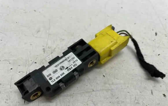 Porsche Cayenne (9PA) Airbag deployment crash/impact sensor 7L0909606