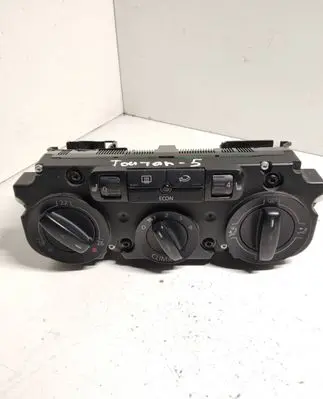 Volkswagen Touran I Climate control unit 74730921