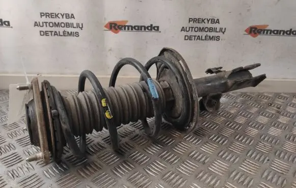 Toyota RAV 4 (XA40) Front shock absorber with coil spring 4852042610 1A16063B