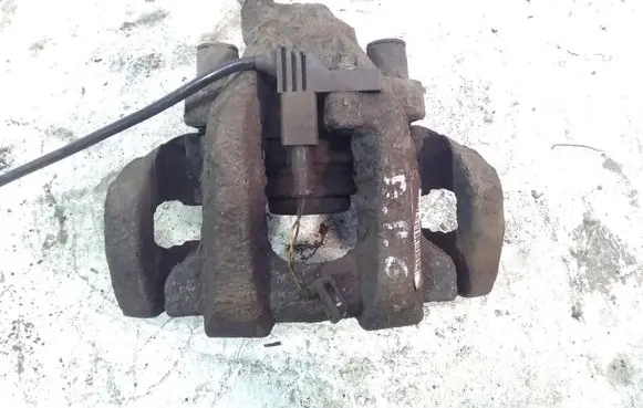 Mercedes-Benz ML W164 Rear brake caliper 66052401 660524010166
