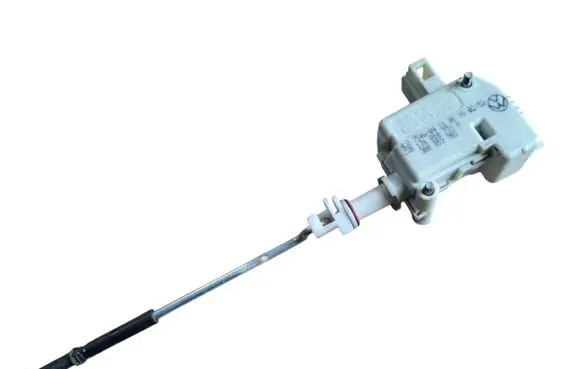 Volkswagen Golf IV Central locking motor 1J6810773A