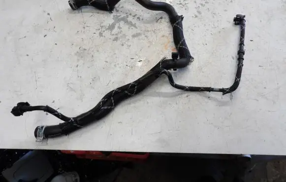 Renault Captur II Engine coolant pipe/hose 217411545R