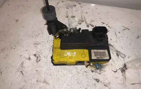 Volvo XC90 Front door lock 8650545 D409