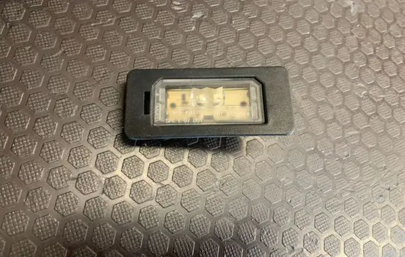 BMW X1 E84 Number plate light 7193293 102821134