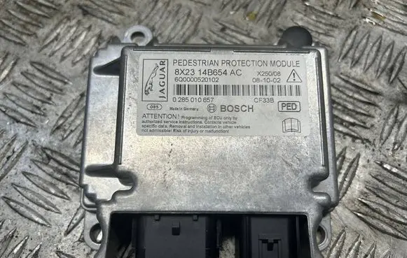 Jaguar XF X250 Airbag control unit/module 8X2314B654AC