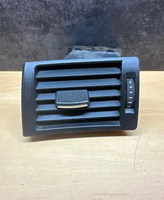 Audi A4 S4 B6 8E 8H Dash center air vent grill 8E0820901F 36113040 16105139