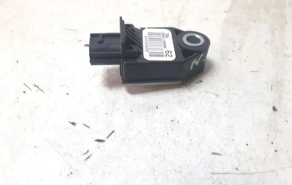 Toyota Avensis T270 Airbag deployment crash/impact sensor 8983105050