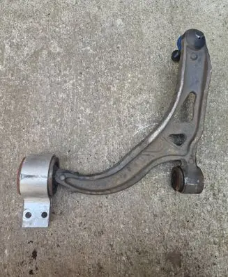 Ford Explorer V Front lower control arm/wishbone 