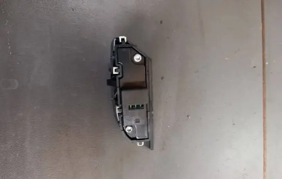 Mercedes-Benz ML W164 Central locking switch button A2518200910 03078050