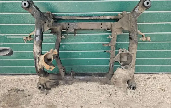 Mercedes-Benz R W251 Front subframe