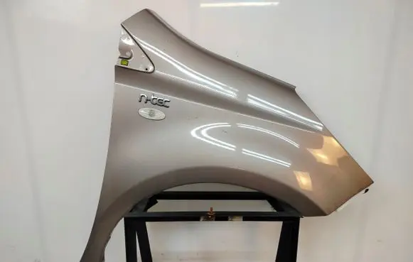 Nissan Note (E11) Fender 