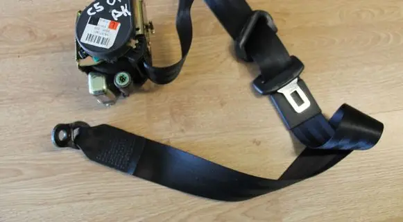 Audi A6 S6 C4 4A Front seatbelt 4B0857705C