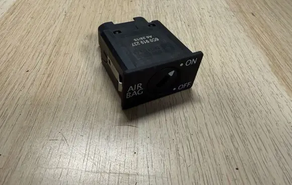 Volkswagen Polo V 6R Other switches/knobs/shifts 6C0919237