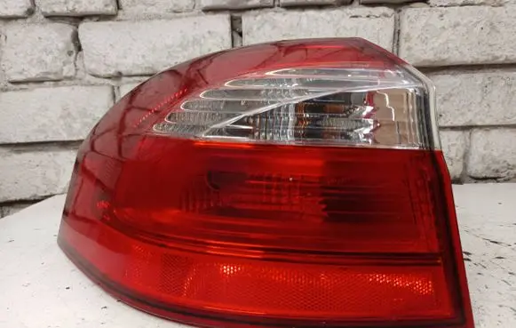 KIA Rio Rear/tail lights 924011W2 13201 AP209D0T
