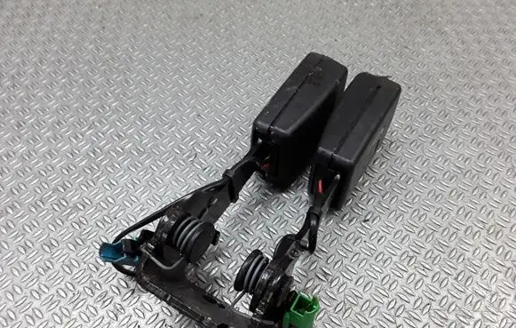 Volvo XC60 Middle seatbelt buckle (rear) 30734714