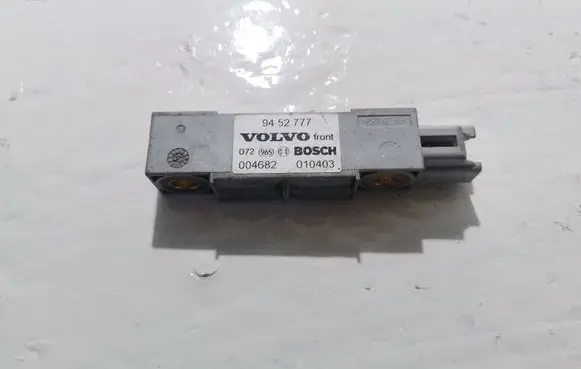 Volvo V70 Airbag deployment crash/impact sensor 9452777