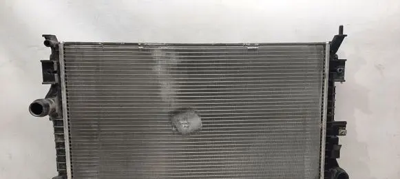 Peugeot 3008 II Coolant radiator 9809141780