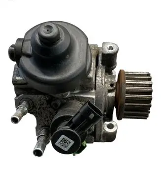 Renault Clio IV Fuel injection high pressure pump 0445010530 167001056R H8201102066