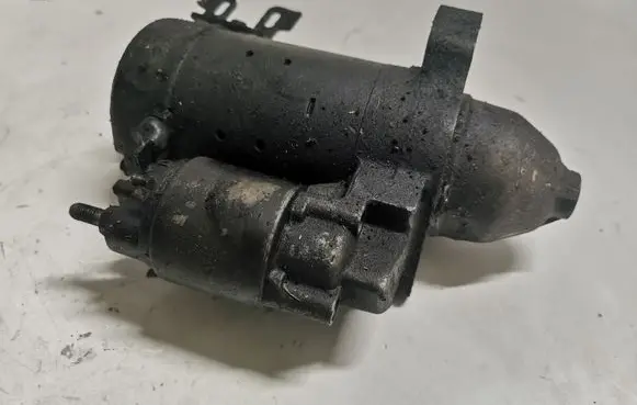 Audi A8 S8 D3 4E Starter motor 057911023L 0001223018