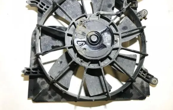 Honda Civic Radiator cooling fan shroud 1680004330 168000-4330