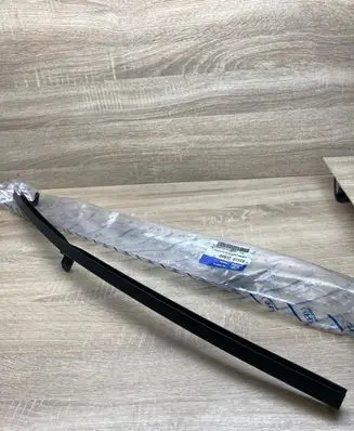 Hyundai Getz Rubber seal rear door window/glass 835101C000