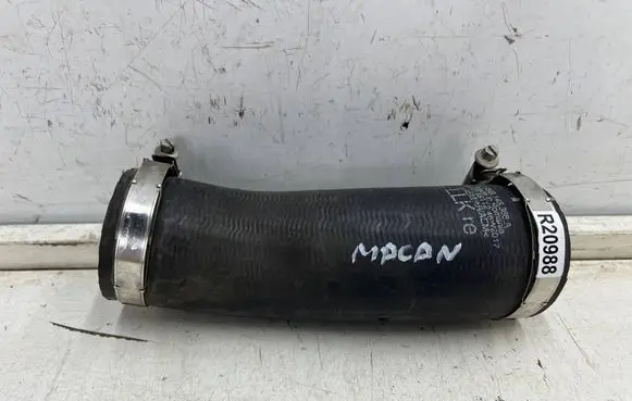 Porsche Macan (95B) Intercooler hose/pipe 95b145368a